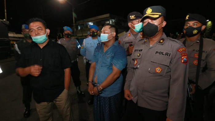 penggerebekan kampung narkoba di surabaya