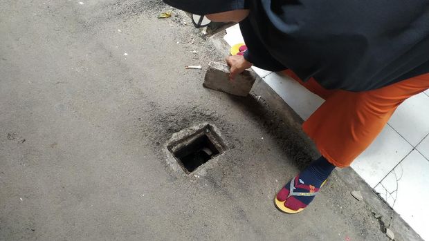 Permukiman minim saluran air  di Jl Anggrek Nelimuri, Kemanggisan, Jakarta Barat.  Akibatnya, warga khawatir bakal ada banjir.
