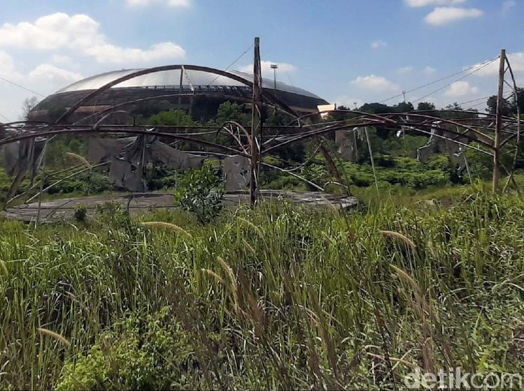 Potret Stadion Utama Riau: Dulu Kebanggaan PON Kini Mati Suri