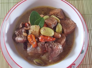 Resep Brongkos Jogja Pakai Daging dan Tahu yang Mantap Bumbunya