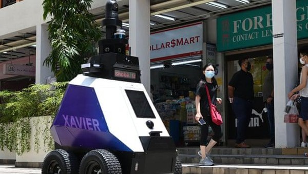 Ini Robot Patroli yang Bikin Khawatir Warga di Singapura