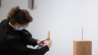 Ini adalah pameran besar pertama Shilpa Gupta di Inggris yang dibuka 6 Oktober 2021 di The Curve Gallery, London, Inggris.  Foto: Tim P. Whitby/Getty Images for B/Tim P. Whitby