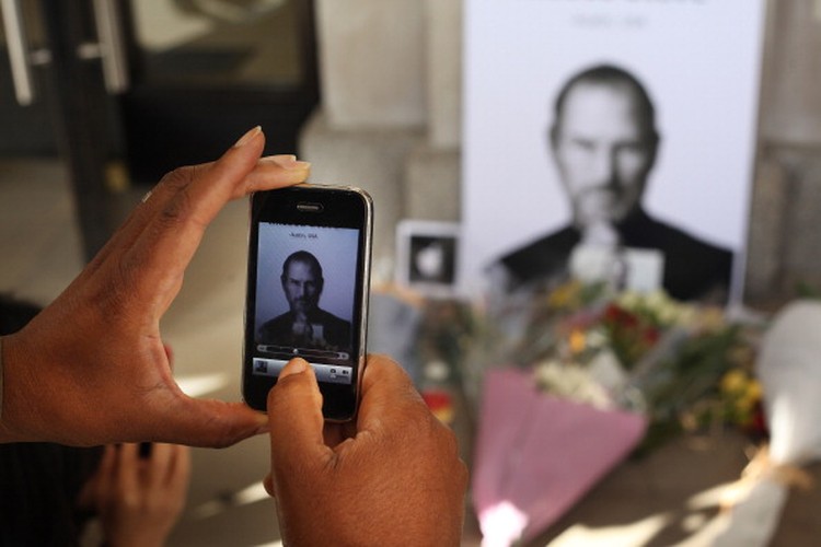 Steve Jobs Meninggal dunia