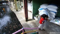 Harga perkilo ikan Nila dijual dari 26 hingga 27 ribu rupiah.