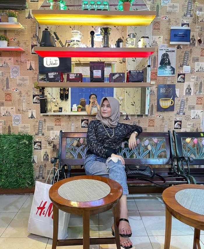 Galeri Foto Diva Siregar Galeri Foto Diva Siregar