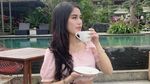 Seksinya Diva Siregar, Fans Hotman Paris yang Hobi Ngopi