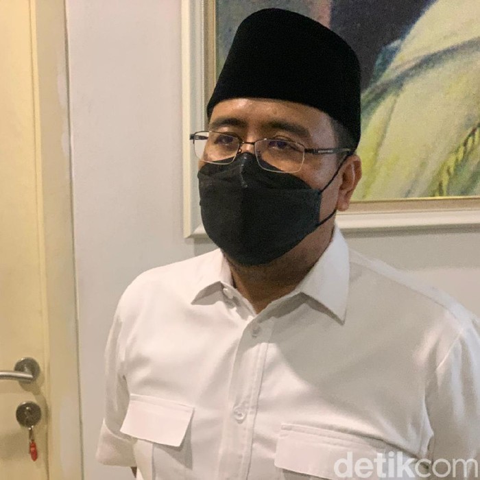 Ketua Gerindra Jatim Anwar Sadad mengaku terkesan atas terobosan yang dilakukan sayap Gerindra Jatim. Karena, pendirian lembaga hukum merupakan hal yang cukup berat.