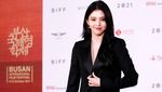 Han So Hee Cantik Memikat di Busan Film Festival