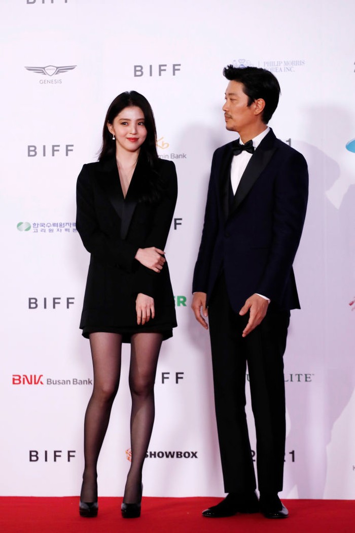 BUSAN, SOUTH KOREA - OCTOBER 06: Han So Hee arrives at the opening ceremony of the 26th Busan International Film Festival at the Busan Cinema Center on October 06, 2021 in Busan, South Korea. (Photo by Woohae Cho/Getty Images)