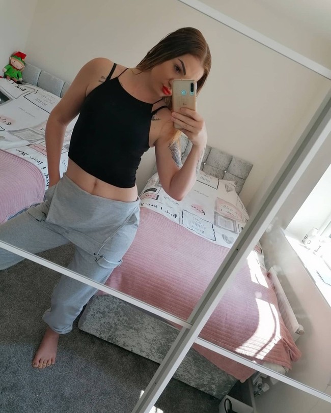 Aku tahu persis bagaimana rasanya ketika Charmaine memberi tahu ibunya dia hamil. Tapi aku bilang itu adalah tubuhnya dan keputusannya dan aku akan mendukung apapun itu, kata wanita yang punya bisnis cleaning service tersebut. Foto: Instagram Jenni Medlam