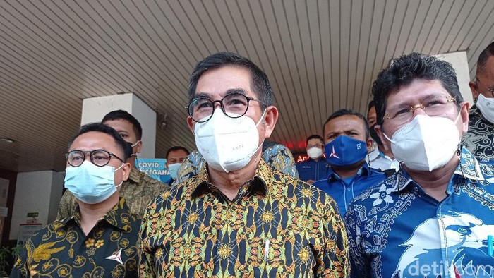 Kuasa Hukum Partai Demokrat Hamdan Zoelva (Wilda Hayatun Nufus/detikcom)
