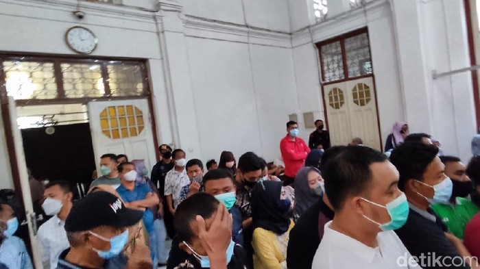 Pengunjung membludak di sidang suap Nurdin Abdullah. (Hermawan/detikcom)