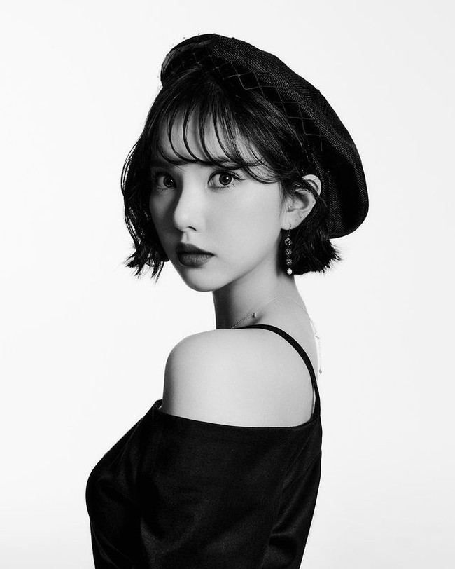 Seperti Yoona SNSD, Eunha VIVIZ juga lahir pada tangal 30 Mei. Idol yang memulai debut sebagai personel grup KPop GFRIEND ini akan segera berulang tahun ke-28. Foto: (dok. BPM Entertainment)