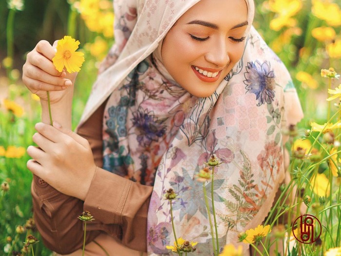 Tren hijab selama PPKM. Tren hijab selama PPKM.