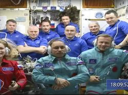 Sosok Aktris Cantik Rusia Berbakat yang Syuting di Antariksa