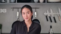 Chef Renatta kini bisa dibilang celebrity chef. Ia populer dengan lebih dari 2,4 juta followers Instagram. Chef Renatta sering memamerkan momennya saat berkreasi di dapur.