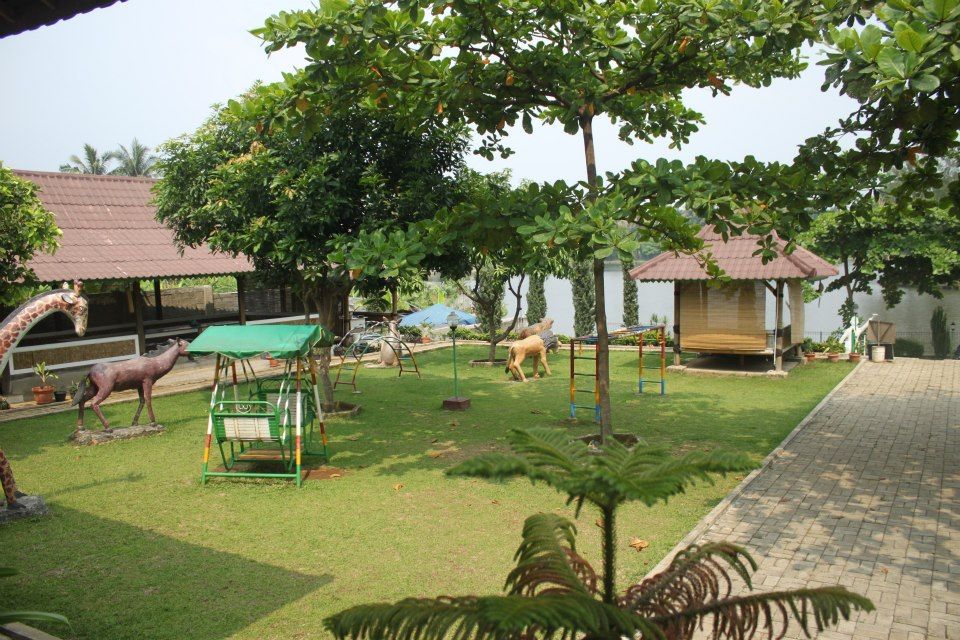 7 Tempat Makan Saung di Depok yang Cocok Buat Ngariung dan Makan Enak