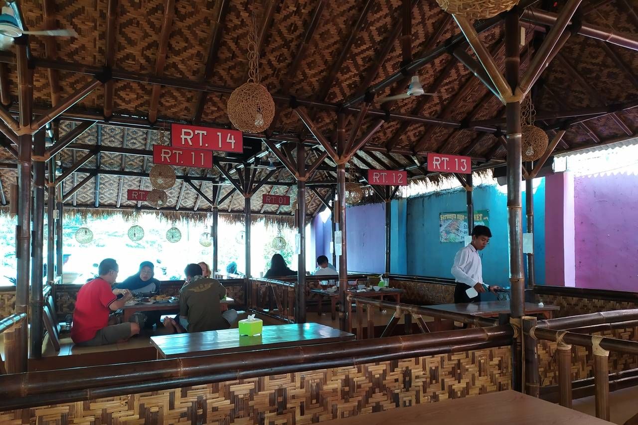 7 Tempat Makan Saung di Depok yang Cocok Buat Ngariung dan Makan Enak