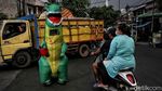 Badut Jalanan Ibu Kota yang Kian Merana
