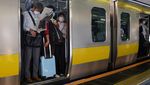 Begini Sibuknya Stasiun di Jepang Usai Diguncang Gempa M 6,1