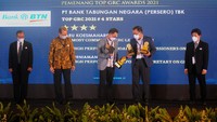 Selain penghargaan tersebut, Bank BTN juga meraih tiga penghargaan lain dengan kategori Top GRC 2021, The High Performing Board of Commissioners on GRC 2021, dan The High Performing Corporate Secretary on GRC 2021. Bank BTN berkomitmen akan terus mengutamakan penerapan prinsip prinsip Governance, Risk, & Compliance (GRC) di pengelolaan bisnisnya sejalan dengan target perseroan untuk menciptakan pertumbuhan yang berkelanjutan.