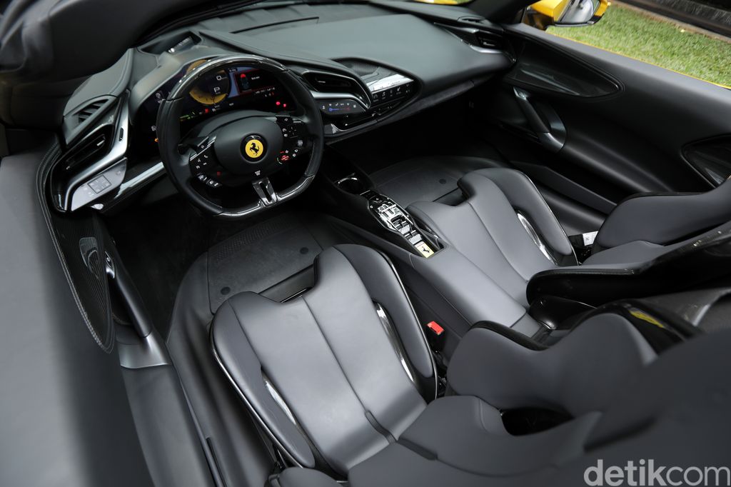Ferrari SF90 Spider Ferrari SF90 Spider