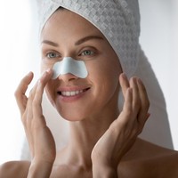 Komedo di Hidung Membandel? Ini Cara Terbaik dan Terburuk Menghilangkannya
