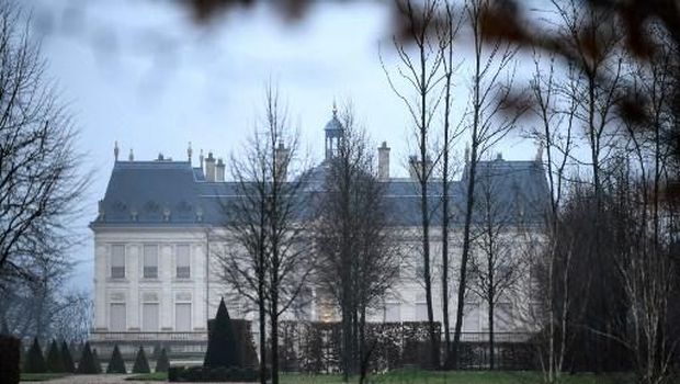 This picture taken on December 22, 2017 shows the Chateau Louis XIV in Louveciennes. - Saudi Crown Prince Mohammed bin Salman has been revealed as the owner of the French chateau described as the world's most expensive home, according to a report in the New York Times. The purchase of the vast property west of Paris for $300 million (275 million euros) would be the latest in a string of extravagant purchases by the powerful prince, who has been waging a sweeping anti-corruption campaign. (Photo by STEPHANE DE SAKUTIN / AFP)