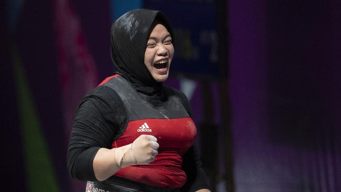 Lifter putri Jawa Tengah Diah Ayu P raih medali emas dari angkat besi pada kelas 76 kg. Raihan itu menambah medali yang telah dikumpulkan Jateng di PON XX Papua