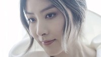 Triad disebut memiliki akar sejarah sejak Dinasti Qing. Mereka adalah kelompok organisasi kriminal terorganisir dari Hong Kong, Makau dan Taiwan. Nama penyanyi Kelly Chen pun disebut punya darah Triad. Foto: dok instagram Kelly Chen