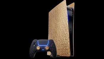 Terakhir adalah gadget termahal di koleksi ini yaitu PlayStation 5 Prime Gold. Membeli PS5 saat ini masih sulit dan mahal, tapi membeli PS5 hasil modifikasi Caviar ini akan semakin menguras kantong. Foto: Caviar