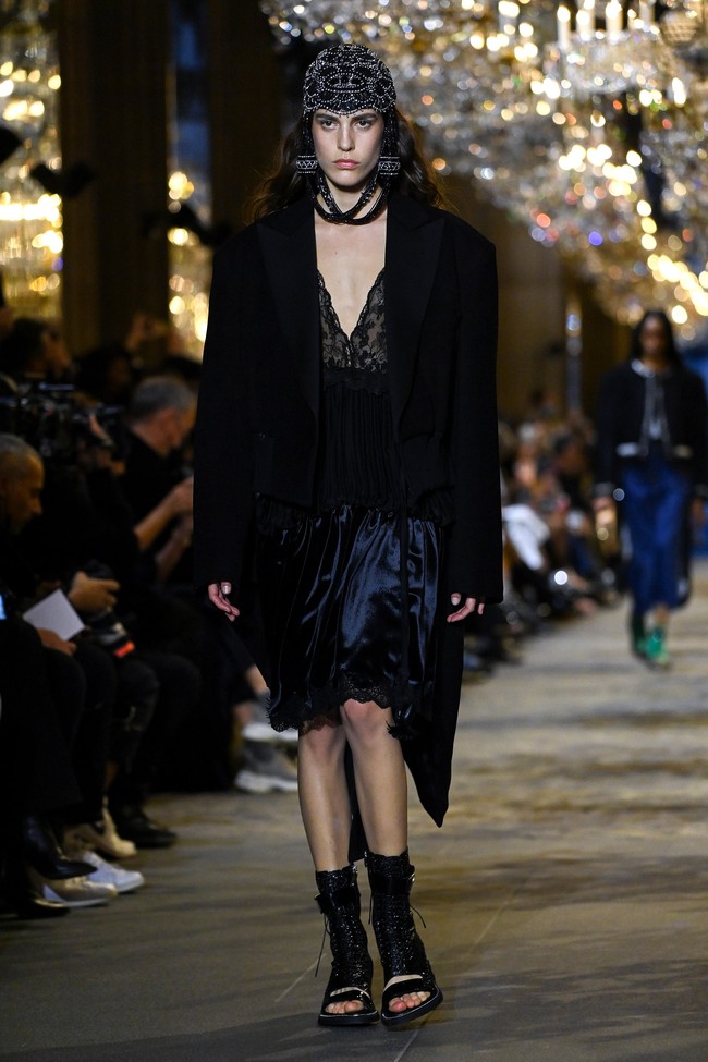 Peragaan busana Louis Vuitton Spring/Summer 2022 yang menutup perhelatan Paris Fashion Week tahun ini. Foto: Getty Images/Pascal Le Segretain.