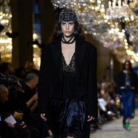 Peragaan busana Louis Vuitton Spring/Summer 2022 yang menutup perhelatan Paris Fashion Week tahun ini. Foto: Getty Images/Pascal Le Segretain.