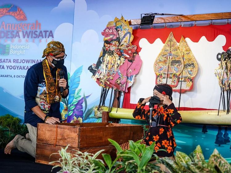 Perkenalkan Alby, Dalang Cilik yang Sukses Di-Subscribe Menteri Sandi