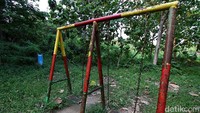 Menurut warga, taman tersebut sudah sejak tidak digunakan sejak pandemi COVID-19 mewabah di Kota Solo.