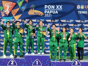 LaNyalla Puji Tim Tenis Jatim Sapu Bersih 7 Emas di PON XX Papua