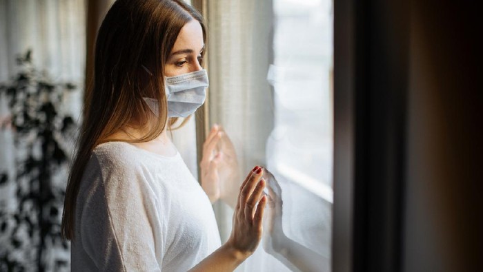 Woman in isolation at home for virus outbreak