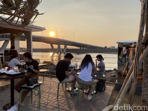 Pos Bloc hingga Pantjoran PIK, 5 Food Park yang Nyaman Buat Nongkrong