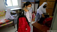 Seperti yang diceritakan oleh Debby Alexandra ini salah satunya. Ia pun memiliki latar belakang dari keluarga kurang mampu tapi memiliki akademik yang bagus. Semangat juang Debby untuk terus bangkit dan maju pun dibuktikannya disini.