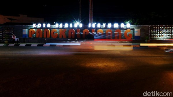 Kelenteng Fuk Tet Che ini sudah ada sejak 200 tahun lalu atau sejak abad ke-19. Klenteng yang berlokasi di lampu merah Semabung Kota Pangkalpinang ini dipercaya sebagai penjaga Kota Pangkalpinang. Kelenteng Fuk Tet Che ini sudah ada sejak 200 tahun lalu atau sejak abad ke-19. Klenteng yang berlokasi di lampu merah Semabung Kota Pangkalpinang ini dipercaya sebagai penjaga Kota Pangkalpinang.