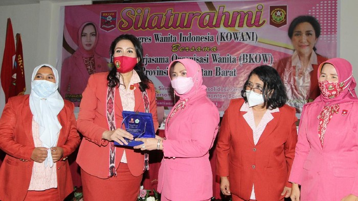 Kowani dan Badan Kerjasama Organisasi Wanita (BKOW) menggelar silaturahmi di Kubu Raya Kalbar demi pencegahan dan penurunan stunting.