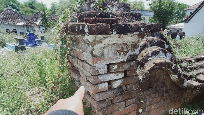 Kompleks makam Ki Ageng Barat Ketigo di Klaten