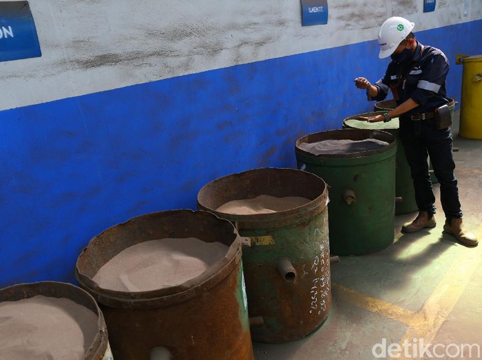 Indonesia disebut memiliki 512 titik harta karun yang tersebar di tambang timah. Harta karun ini disebut-disebut mempunyai nilai investasi yang sangat besar dan dunia pun sedang berlomba-lomba mencarinya.