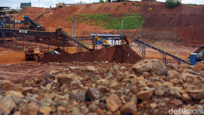Logam Tanah Jarang jadi Harta Karun yang Diincar Dunia Indonesia disebut memiliki 512 titik harta karun yang tersebar di tambang timah. Harta karun ini disebut-disebut mempunyai nilai investasi yang sangat besar dan dunia pun sedang berlomba-lomba mencarinya.
