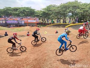 Adu Cepat Test Event BMX Cross di Sirkuit Ciamis