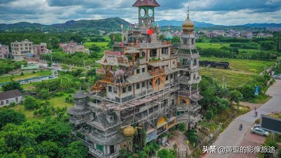 Foto Bangunan Rp 33 M Bikinan Petani, Dijuluki Gedung Paling Aneh