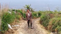 Menurut sesepuh desa, Sutoyo, saking amannya desa Ngaduman, beberapa target operasi pembersihan anggota PKI berlari menuju Ngaduman, agar nyawanya tak dihilangkan. Apalagi, mereka yang namanya masuk daftar hitam, namun merasa tak pernah mengikuti aktifitas partai berhaluan kiri ini. (Erliana Riady/detikTravel