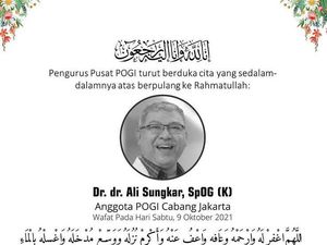 Dokter Senior Ali Sungkar Berpulang, Sempat Viral dengan Video Mengayun Bayi