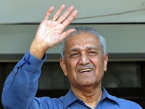 Tokoh Kontroversial Bapak Bom Nuklir Pakistan Meninggal Akibat COVID-19