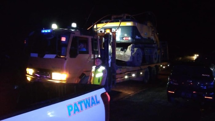 Lalu lintas Jalan di Kerinci Jambil kembali normal usai longsor